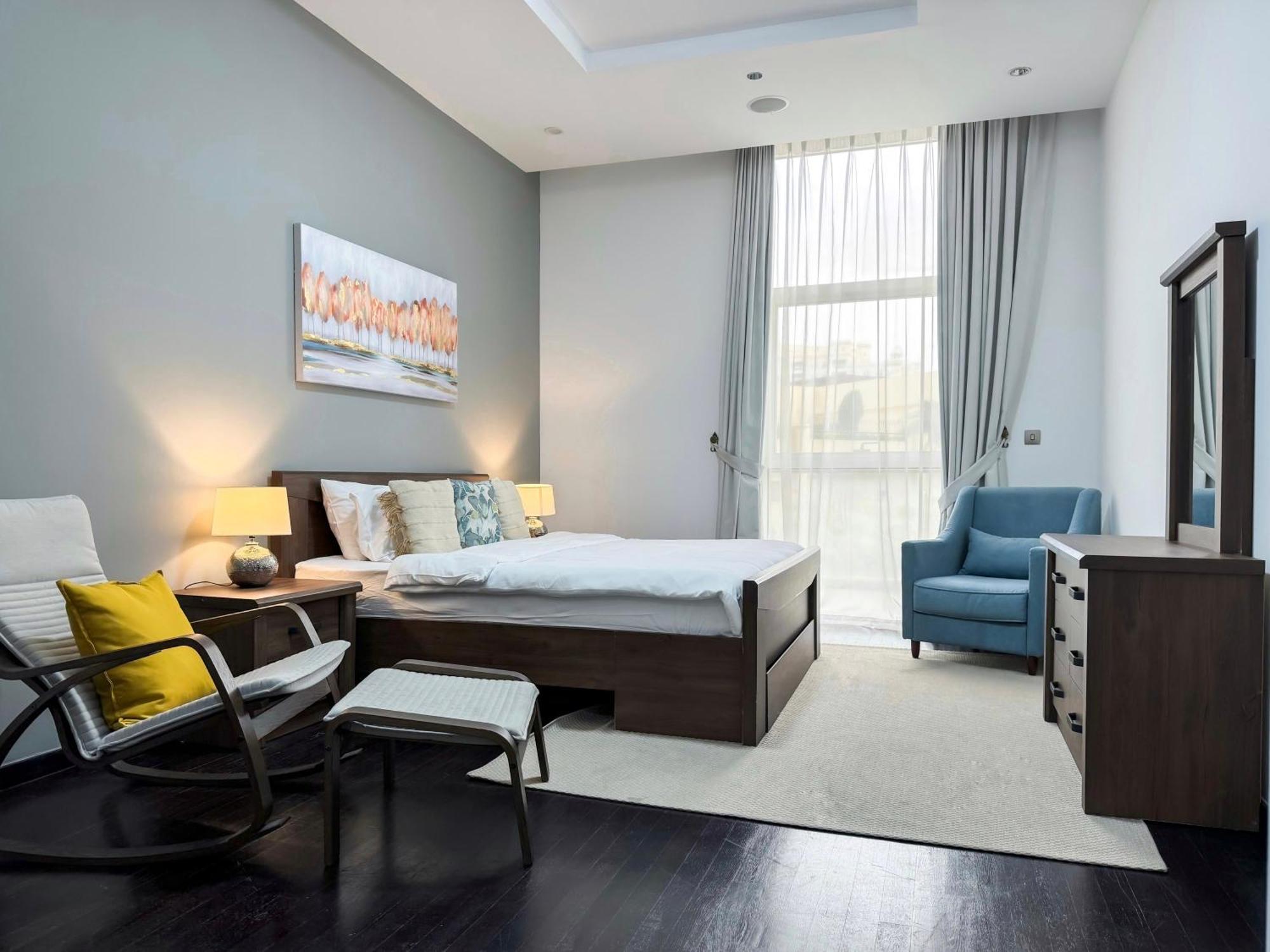 Modern Beachfront 1Br Apartment - Tiara Residence Dubai Buitenkant foto